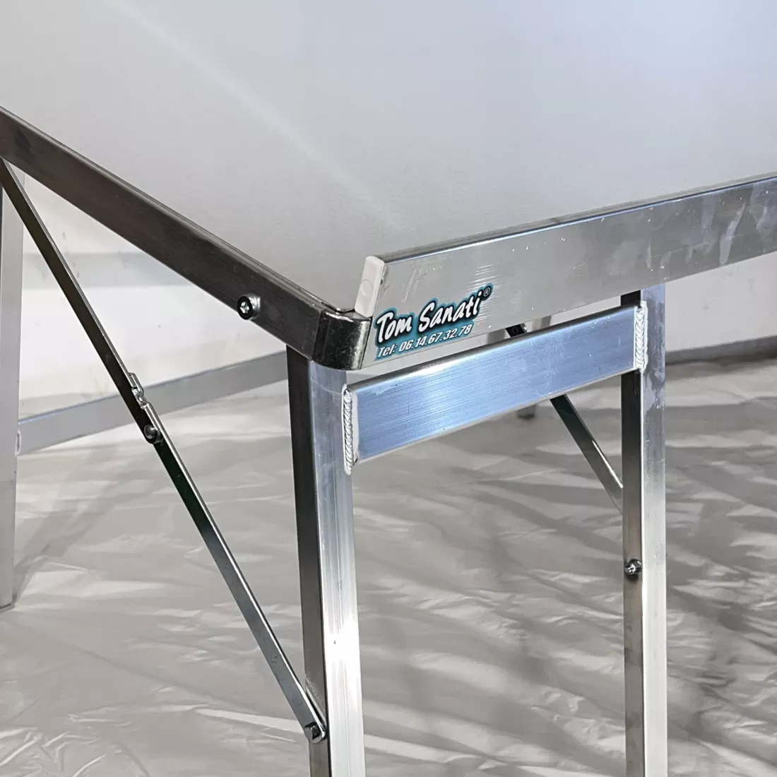 Table Pliable incliné Aluminium 200 x 150cm – Tom Sanati