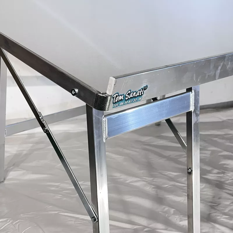 Table Pliable incliné Aluminium 200 x 150cm – Tom Sanati