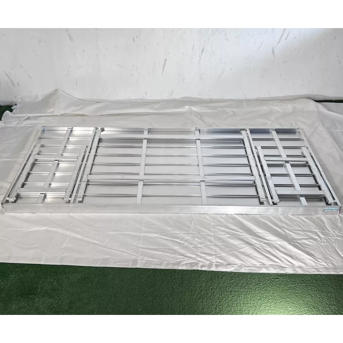 Table Pliable incliné Aluminium 200 x 150cm – Tom Sanati