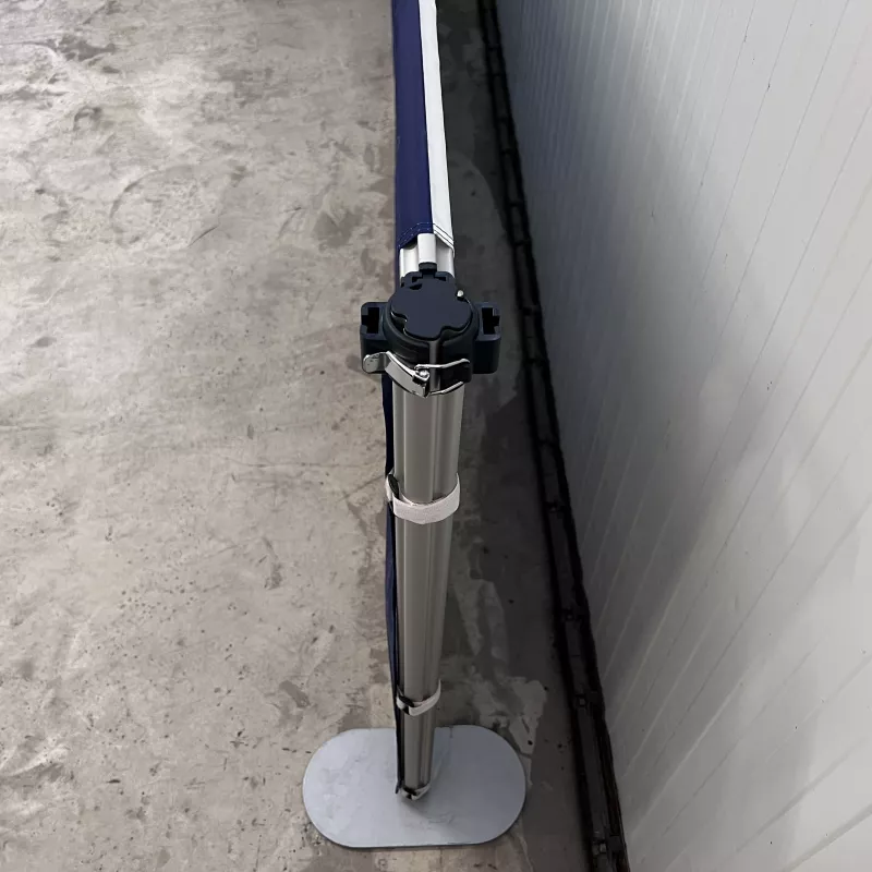 Barrière publicitaire amovible 380 g/m² personnalisable – Tom Sanati